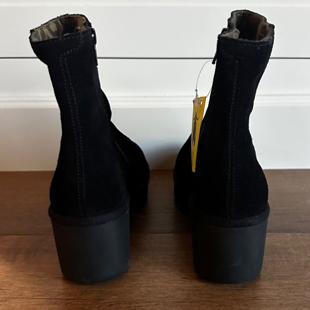 FLY London Baan Boots BAAN538FLY Black Oil Suede Wedge Ankle Boots Womens Sz 37 - Picture 4 of 7